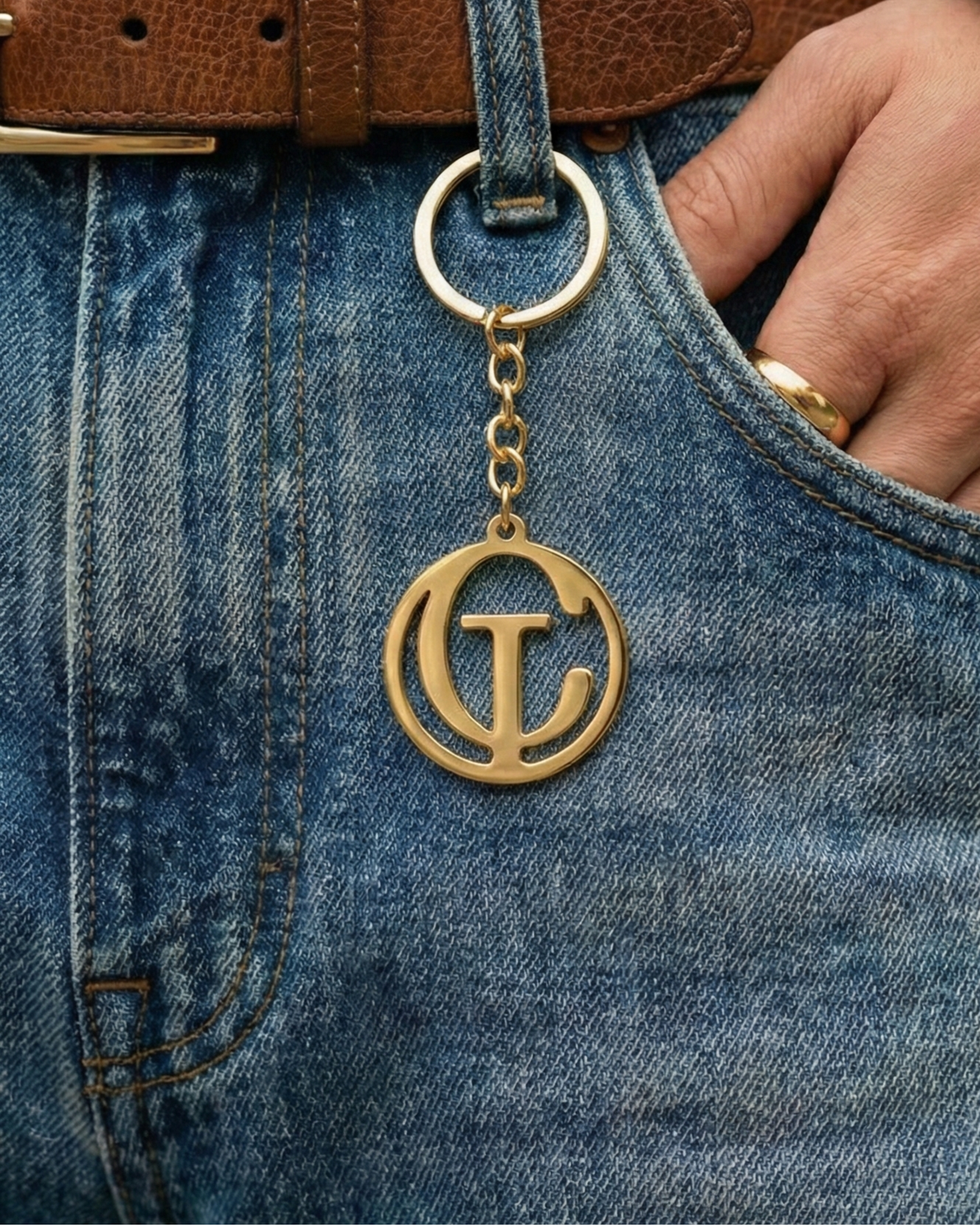 Intertwined Initials Keyring
